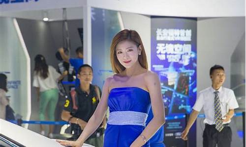 比亚迪车展美女_比亚迪成都车展车模